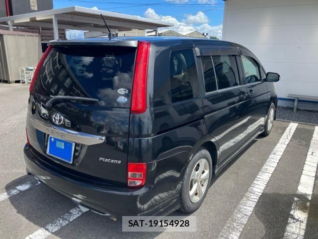 Toyota ISIS 2007-12 8412967-3