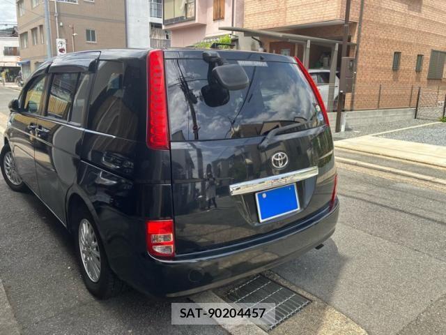 Toyota ISIS 2006-05 8485523-9