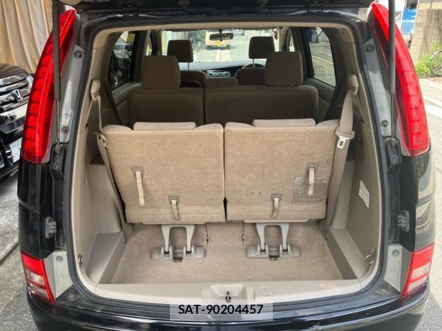 Toyota ISIS 2006-05 8485523-11