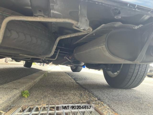 Toyota ISIS 2006-05 8485523-22