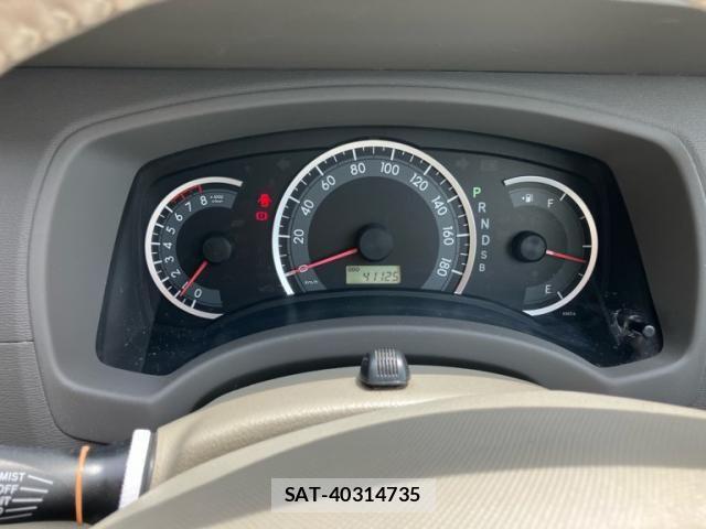 Toyota ISIS 2010-08 8562226-21