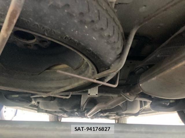 Toyota ISIS 2005-03 8562224-10
