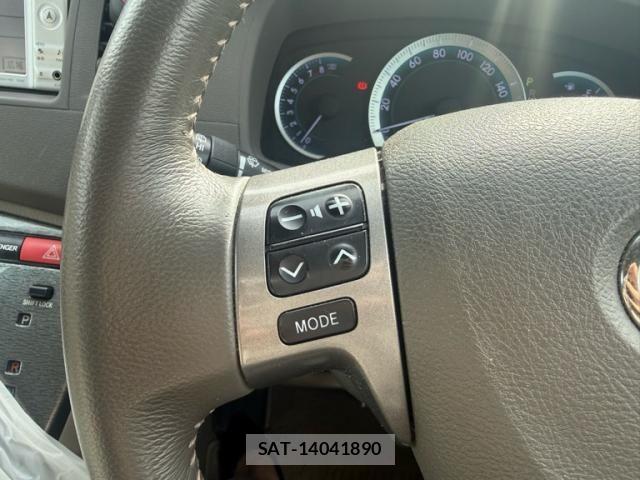 Toyota ISIS 2010-09 8627210-14
