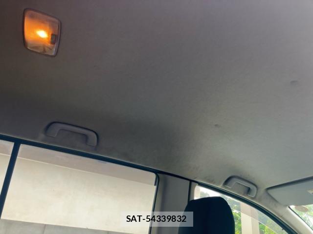Toyota ISIS 2009-10 8627212-16