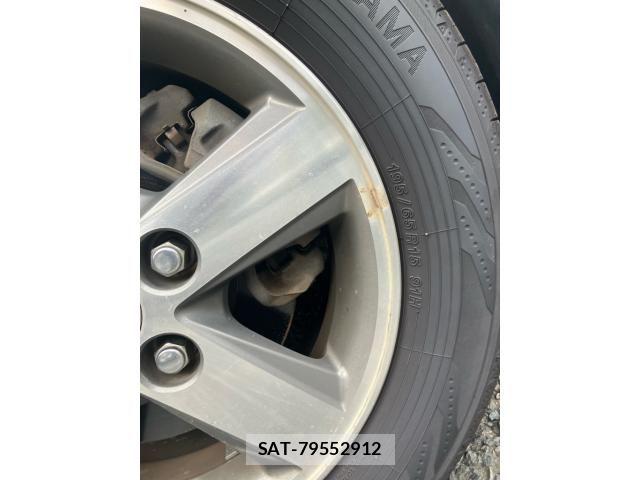 Toyota ISIS 2005-09 8659555-2