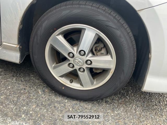 Toyota ISIS 2005-09 8659555-3