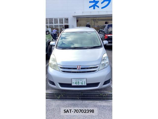Toyota ISIS 2009-10 8659572-7