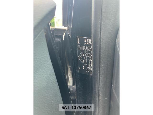 Toyota ISIS 2011-09 8685734-9