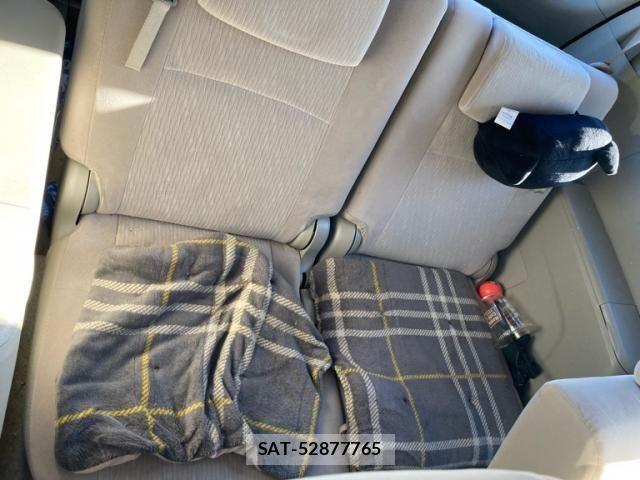 Toyota ISIS 2007-07 8742849-15