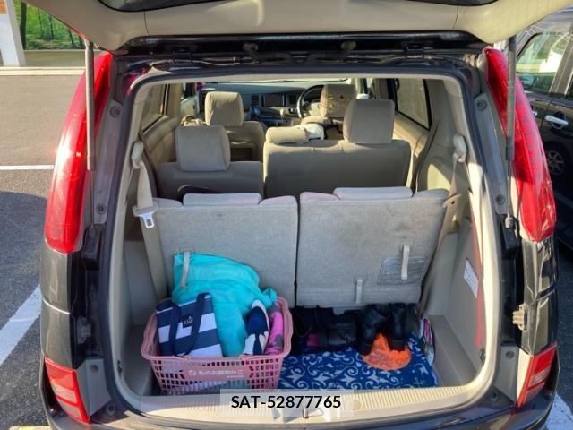 Toyota ISIS 2007-07 8742849-16