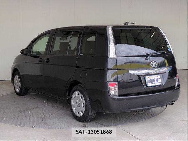 Toyota ISIS 2016-03 8796256-18