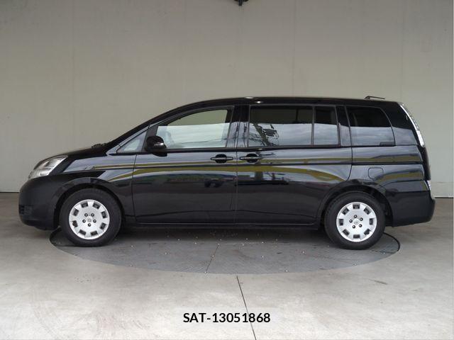 Toyota ISIS 2016-03 8796256-19