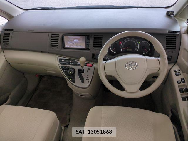 Toyota ISIS 2016-03 8796256-7