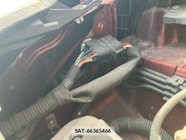 Toyota ISIS 2008-11 8829576-24