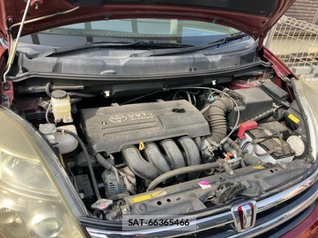 Toyota ISIS 2008-11 8829576-25
