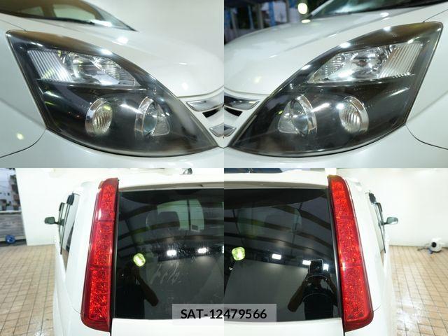 Toyota ISIS 2009-11 8829575-4