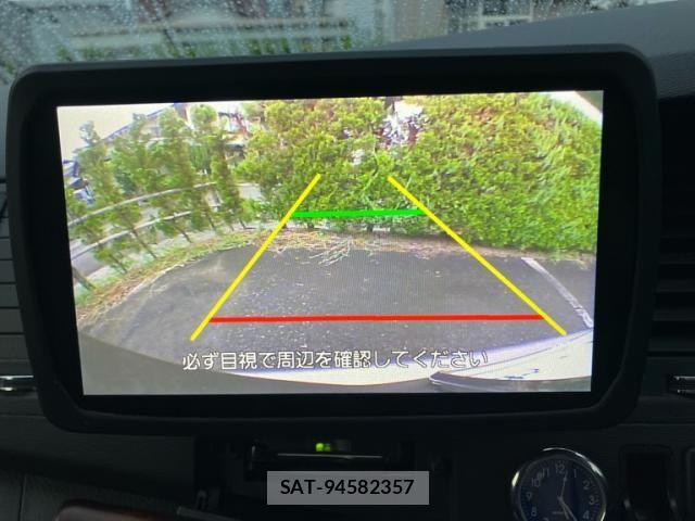 Toyota ISIS 2016-01 8849400-12