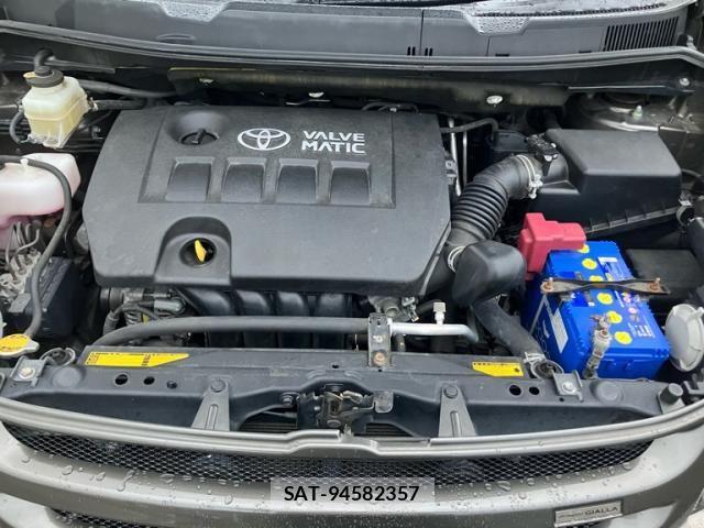 Toyota ISIS 2016-01 8849400-22