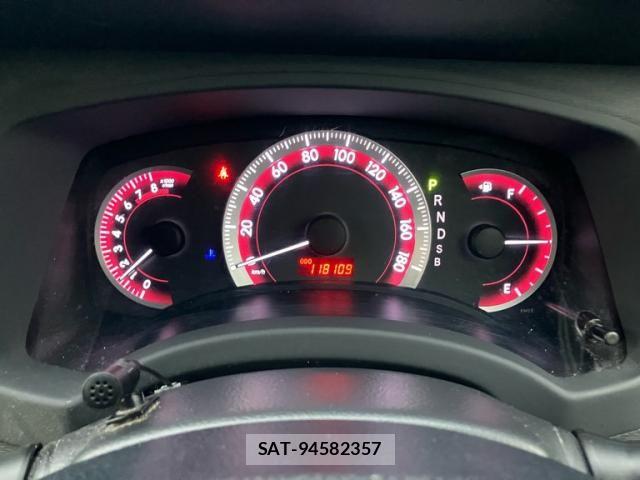 Toyota ISIS 2016-01 8849400-8