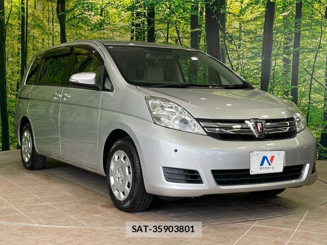 Toyota ISIS 2014-08 8883756-16