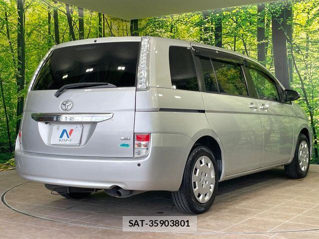 Toyota ISIS 2014-08 8883756-17