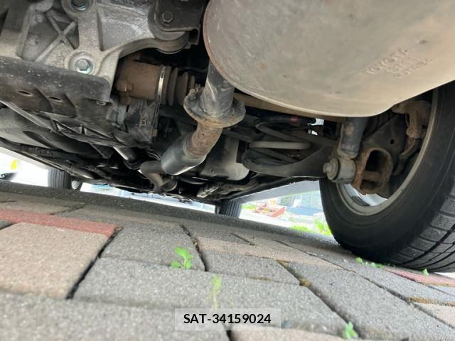 Toyota ISIS 2009-11 7058953-18