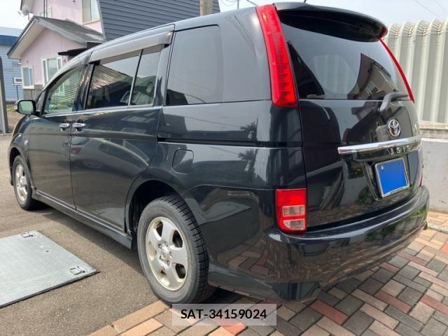 Toyota ISIS 2009-11 7058953-4