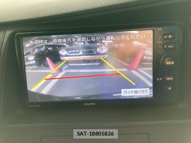 Toyota ISIS 2011-07 7392447-16