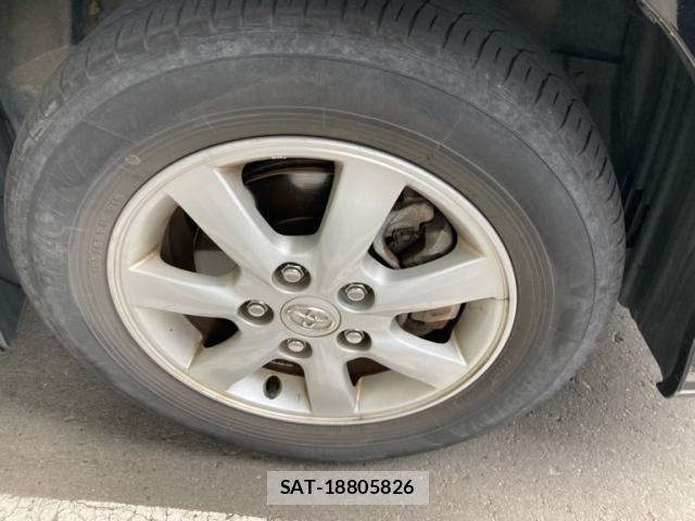 Toyota ISIS 2011-07 7392447-3