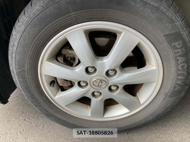Toyota ISIS 2011-07 7392447-6