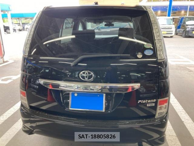 Toyota ISIS 2011-07 7392447-7