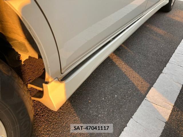 Toyota ISIS 2011-08 7454987-14