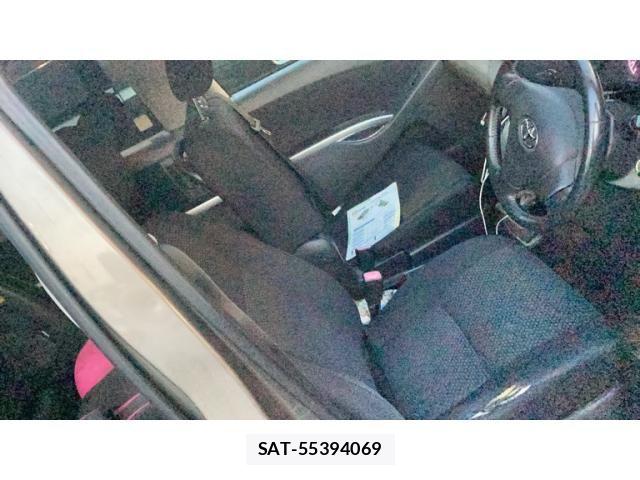 Toyota ISIS 2007-07 7617205-11