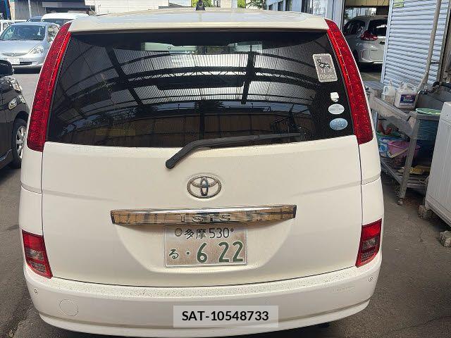Toyota ISIS 2005-03 7724353-1