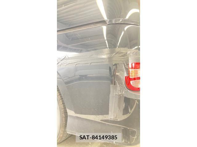 Toyota ISIS 2009-11 8036099-22