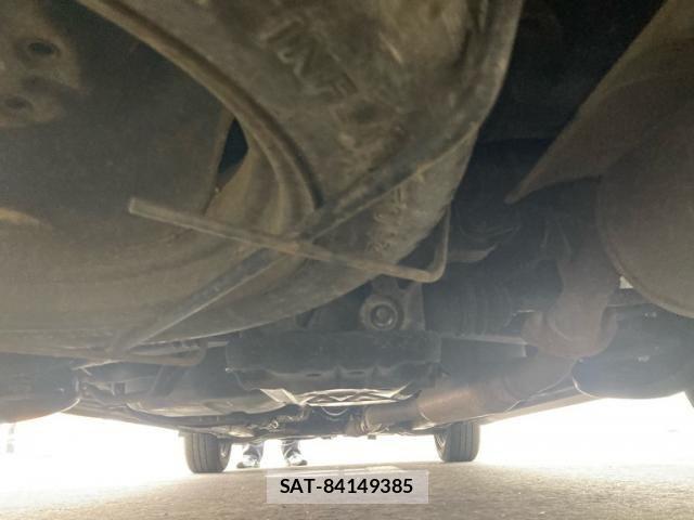 Toyota ISIS 2009-11 8036099-5