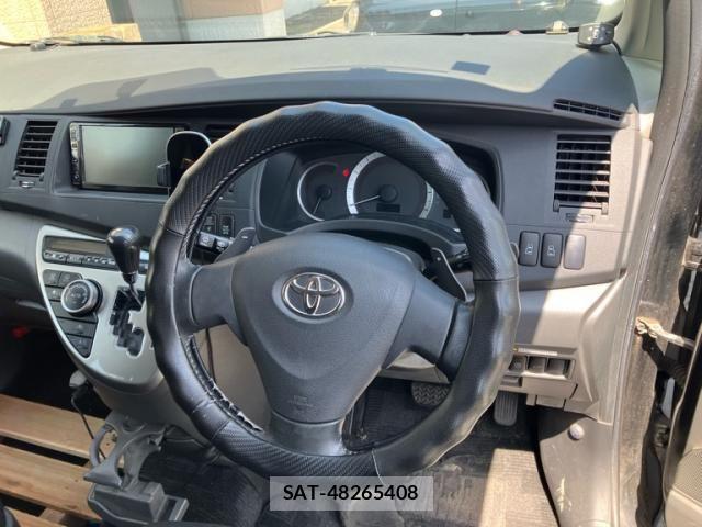 Toyota ISIS 2007-10 8036100-9