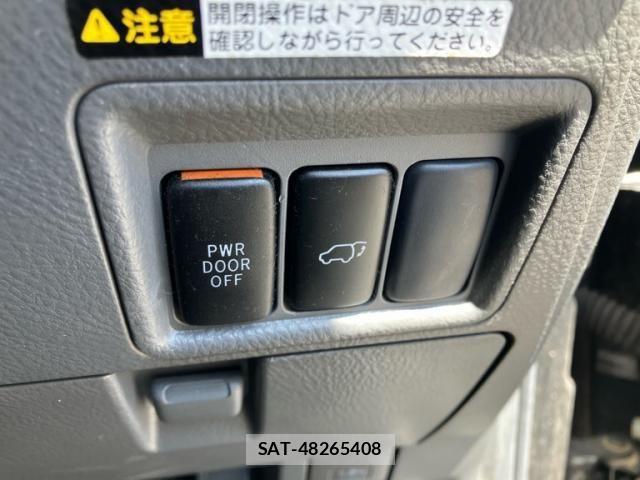 Toyota ISIS 2007-10 8036100-18