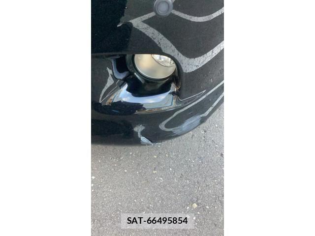 Toyota ISIS 2012-12 8074122-22