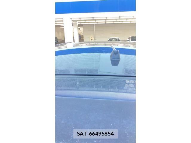 Toyota ISIS 2012-12 8074122-6