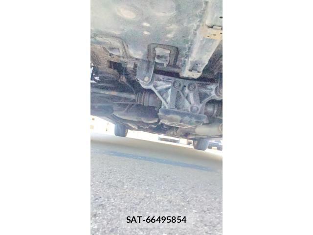 Toyota ISIS 2012-12 8074122-7