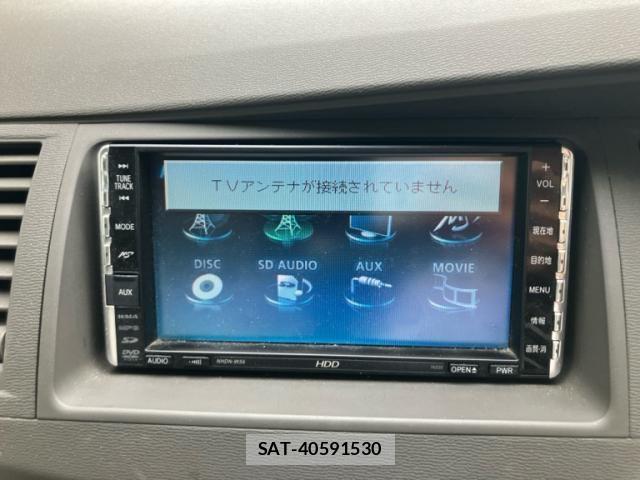 Toyota ISIS 2010-04 8099748-22