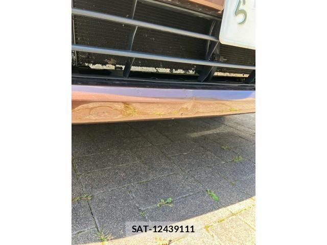 Toyota ISIS 2013-10 8314887-4