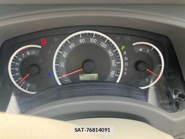 Toyota ISIS 2010-05 8366409-19