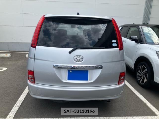 Toyota ISIS 2006-02 8366410-3