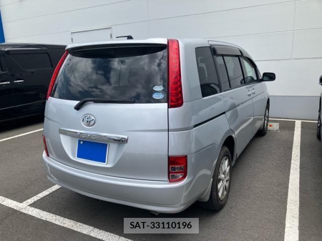 Toyota ISIS 2006-02 8366410-5