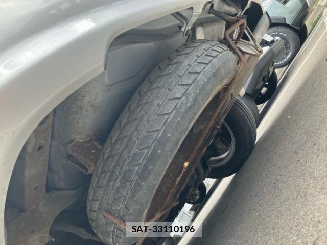 Toyota ISIS 2006-02 8366410-7