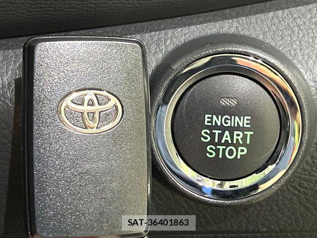 Toyota ISIS 2013-10 8627214-4