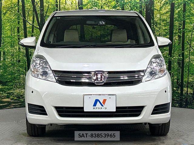 Toyota ISIS 2014-02 8849401-14