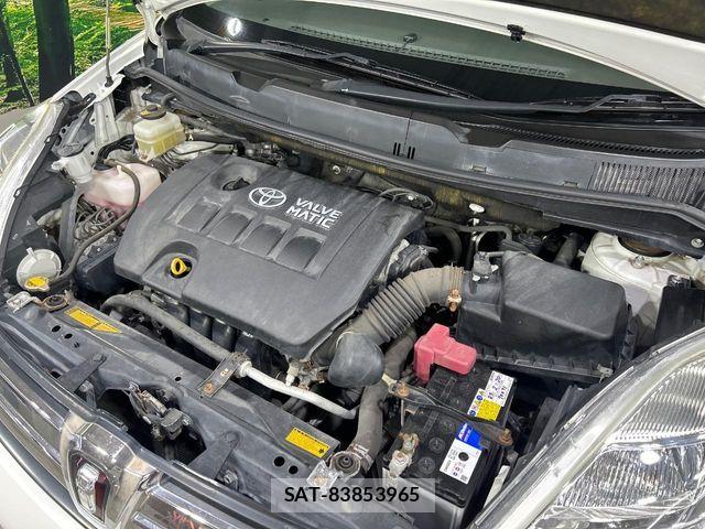 Toyota ISIS 2014-02 8849401-18